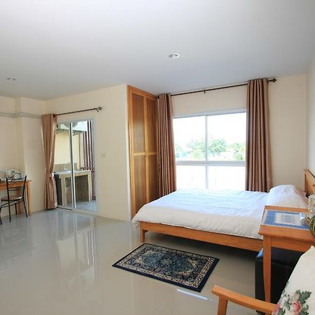 Chantorn Residence ศรีราชา ภายนอก รูปภาพ