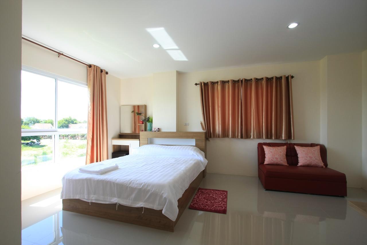 Chantorn Residence ศรีราชา ภายนอก รูปภาพ